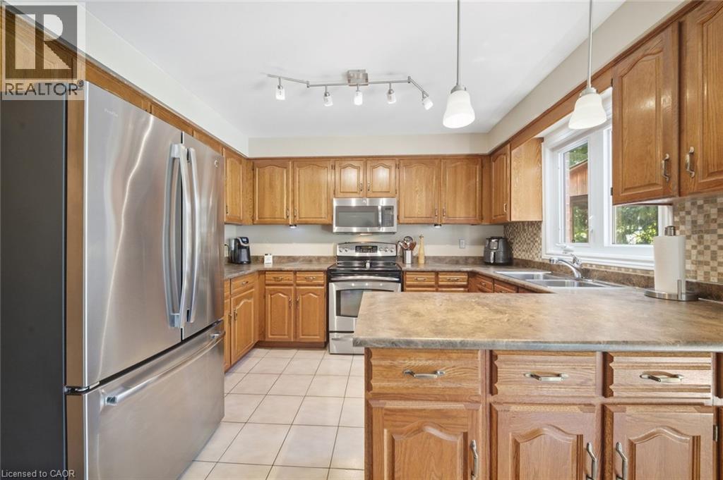 5282 Giacco Court, Mississauga, Ontario  L5M 3T1 - Photo 17 - 40865784