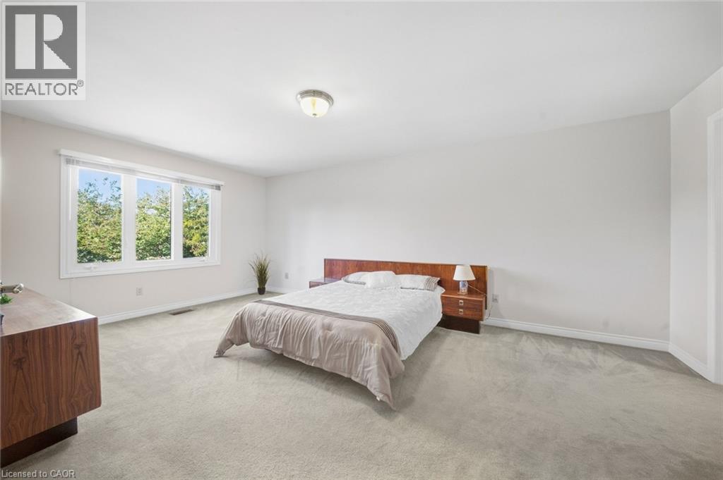 5282 Giacco Court, Mississauga, Ontario  L5M 3T1 - Photo 22 - 40865784