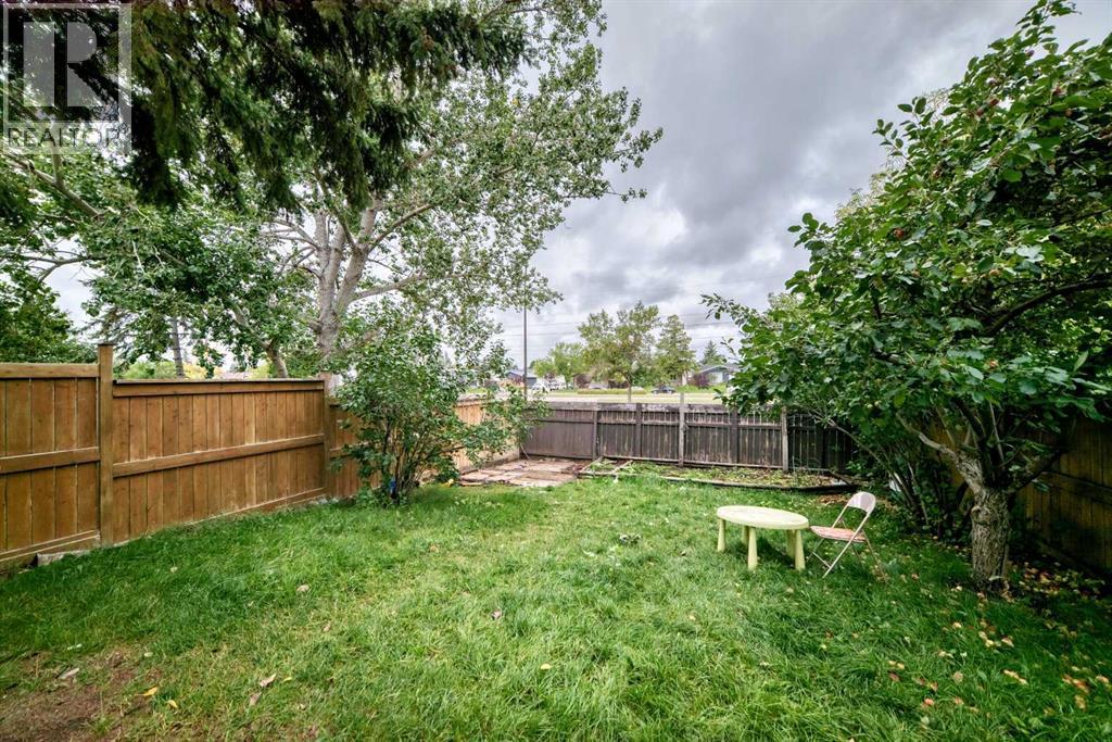 320 Abinger Crescent Ne, Calgary, Alberta  T2A 6L3 - Photo 33 - A2345691