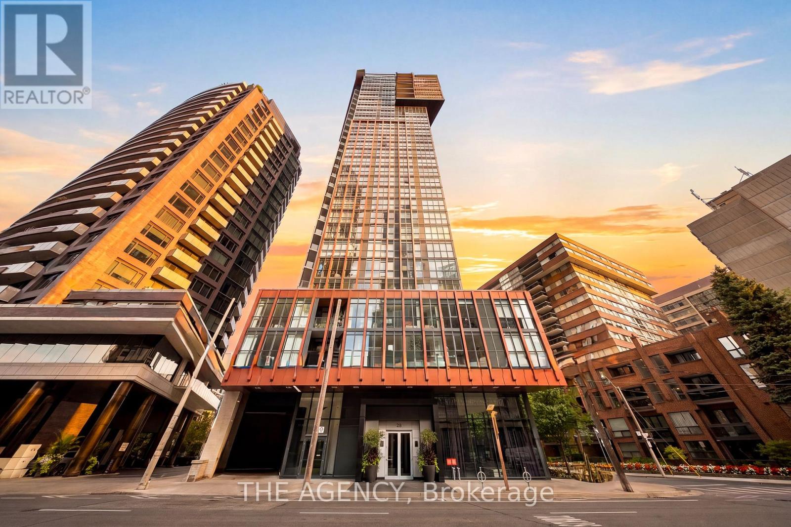 401 - 32 Davenport Road, Toronto, Ontario M5R 0B5 - Photo 1 - C13835756