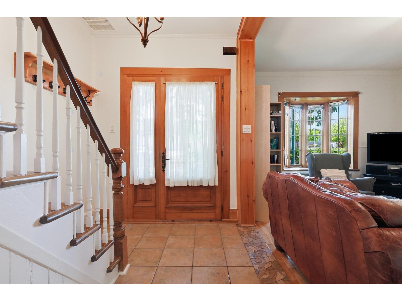 32 Rue Maden Salaberry-de-Valleyfield Quebec Canada J6S3V2 5