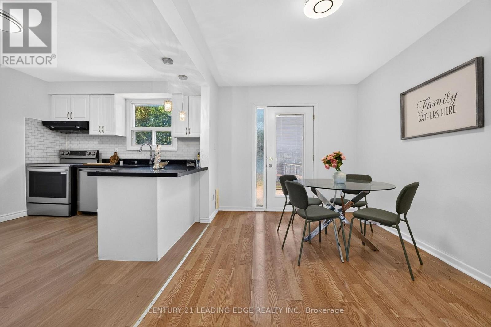 78 South Edgely Avenue, Toronto, Ontario  M1N 3L1 - Photo 11 - E13835680