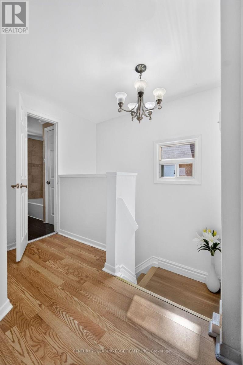 78 South Edgely Avenue, Toronto, Ontario  M1N 3L1 - Photo 19 - E13835680