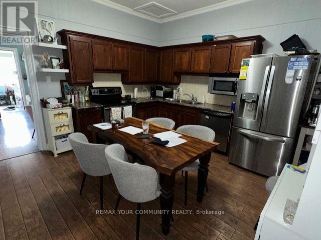 318 Mary Street W, Whitby, Ontario  L1N 2R6 - Photo 3 - E13835746
