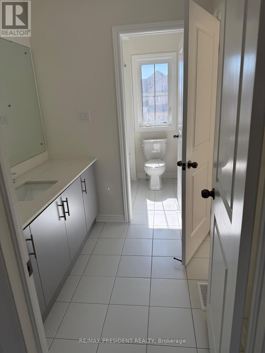 71 Lawrence D. Pridham Avenue, New Tecumseth, Ontario  L9R 0X4 - Photo 6 - N13835760