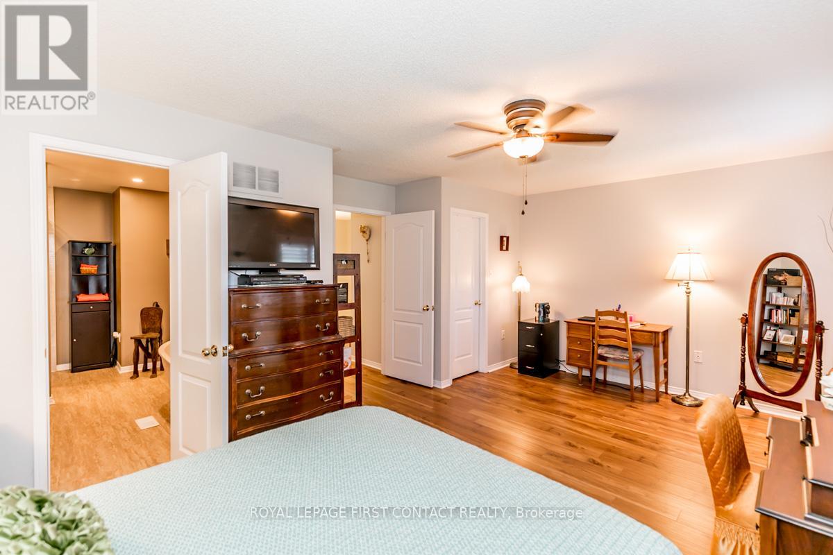 5 Kelly Place, Barrie (Allandale), Ontario  L4N 8N2 - Photo 25 - S13835674