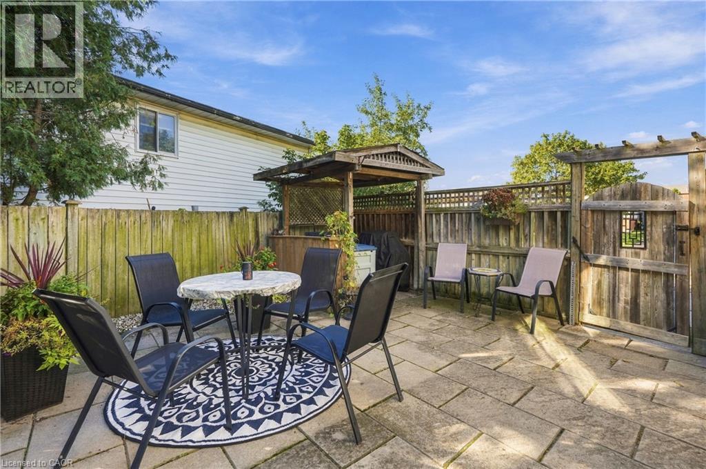 23 Autumn Place, St. Catharines, Ontario  L2P 3W3 - Photo 25 - 40867000
