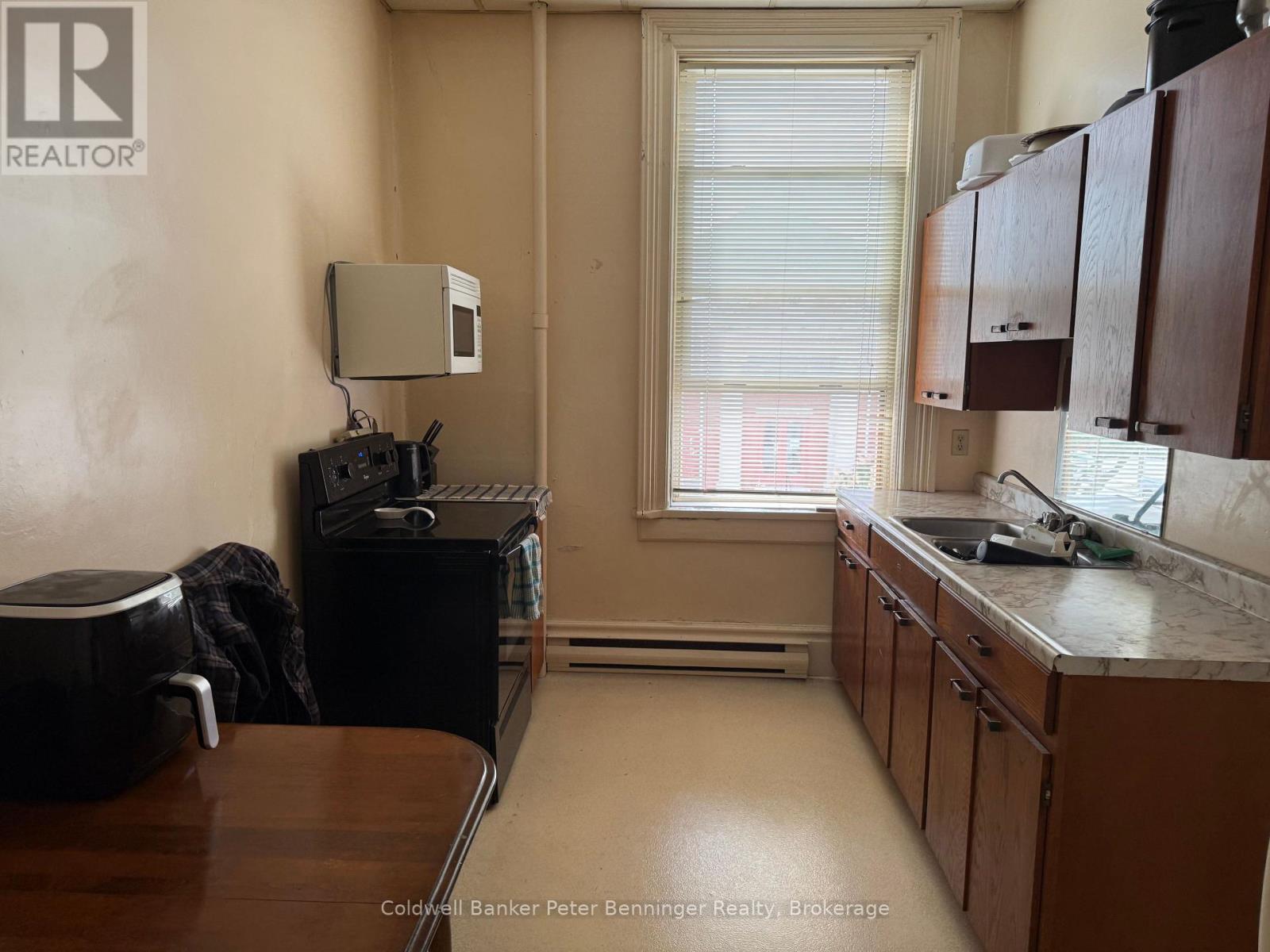 240-242 Durham Street E, Brockton, Ontario  N0G 2V0 - Photo 12 - X13835648
