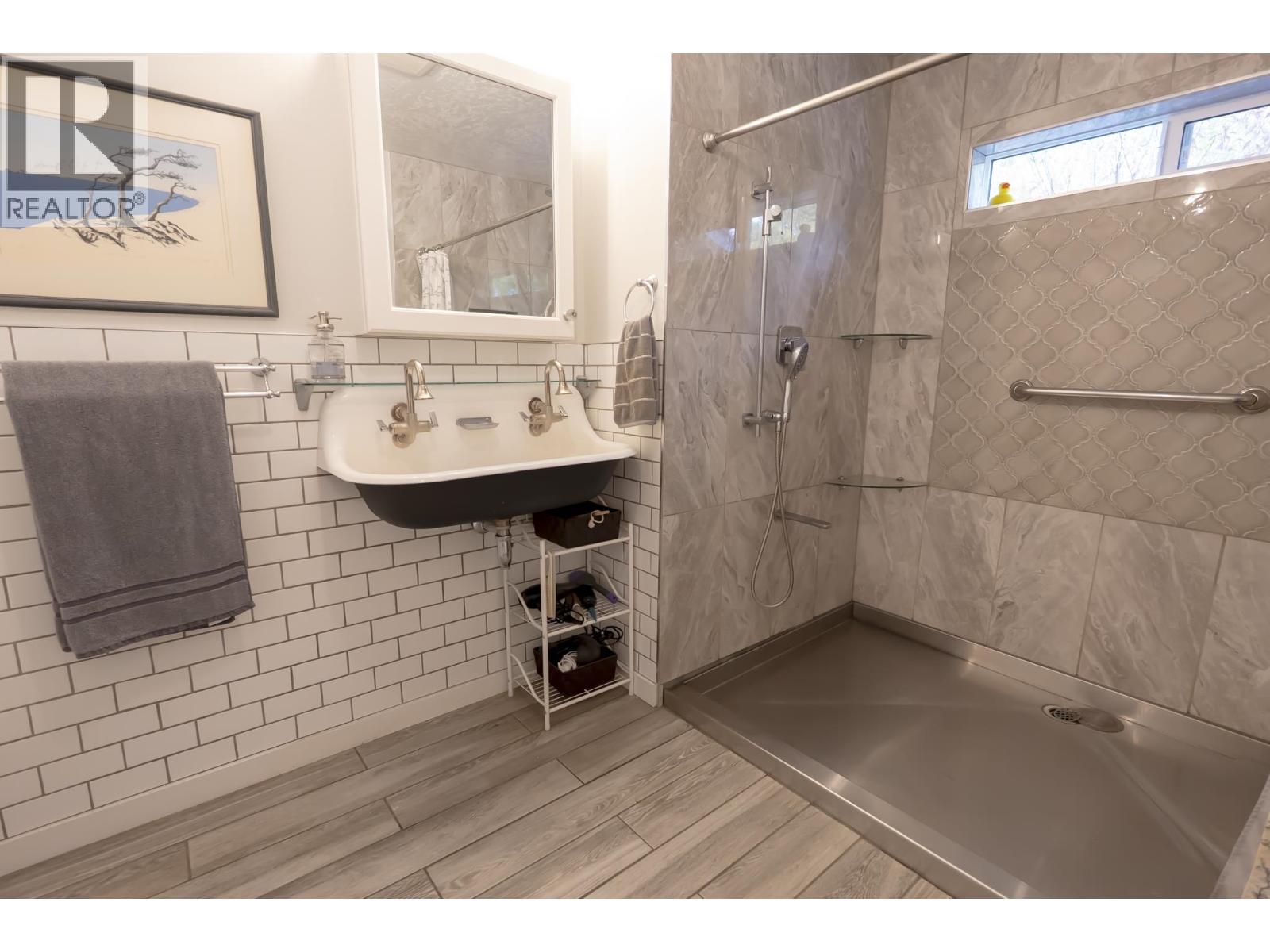11698 Dickinson Loop, Fort St. James, British Columbia  V0J 1P0 - Photo 14 - R3169327
