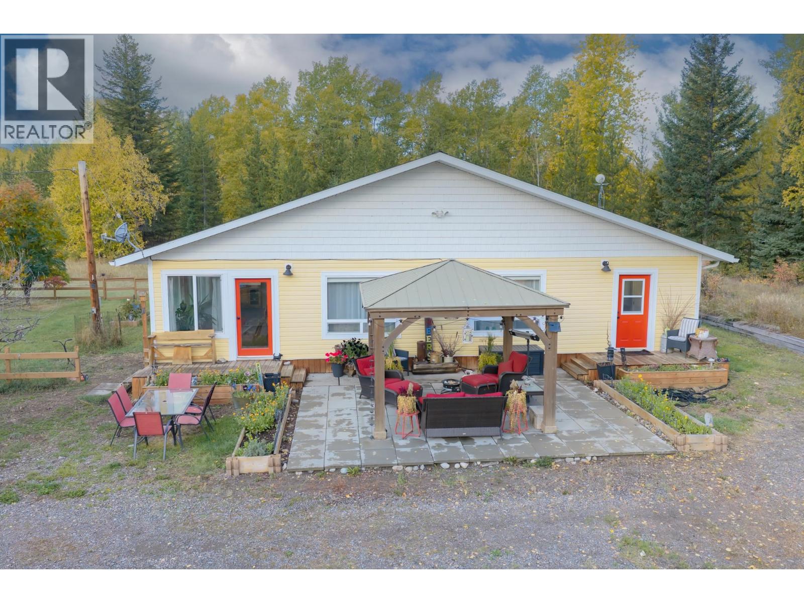 11698 Dickinson Loop, Fort St. James, British Columbia  V0J 1P0 - Photo 32 - R3169327