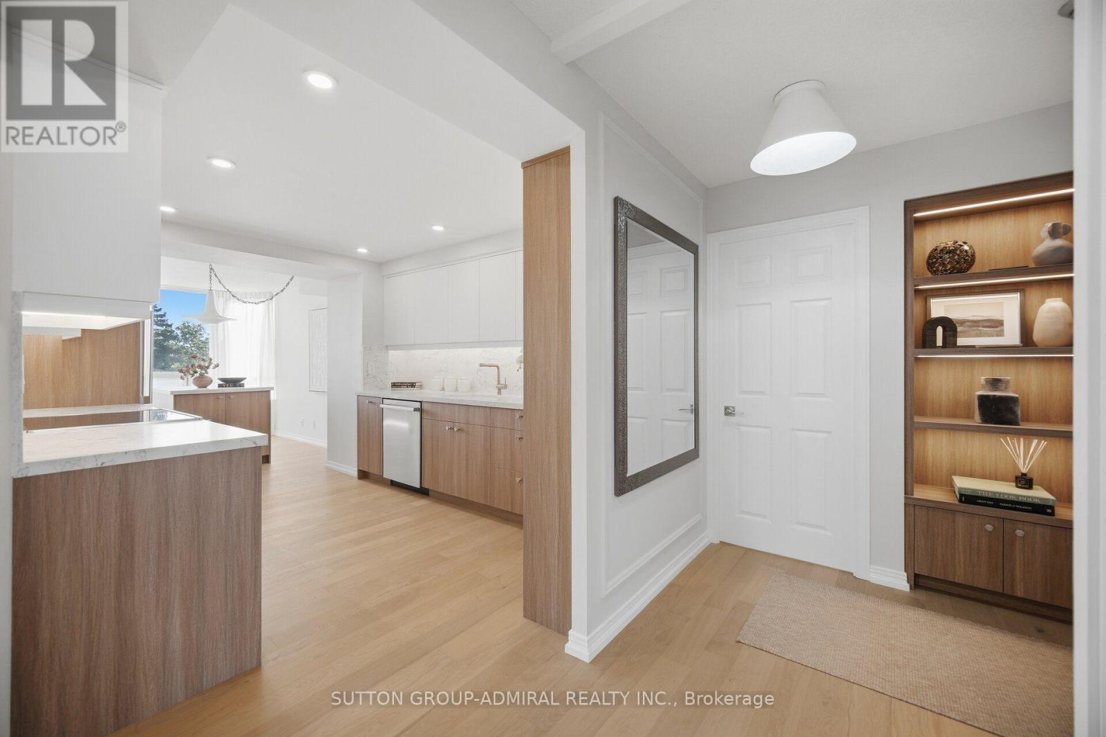 411 - 1 Aberfoyle Crescent, Toronto, Ontario  M8X 2X8 - Photo 4 - W13835656