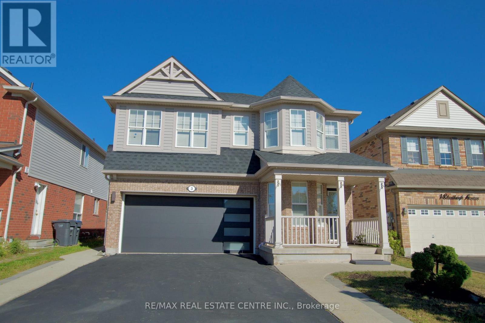 3 CHUDLEIGH AVENUE, Brampton, Ontario