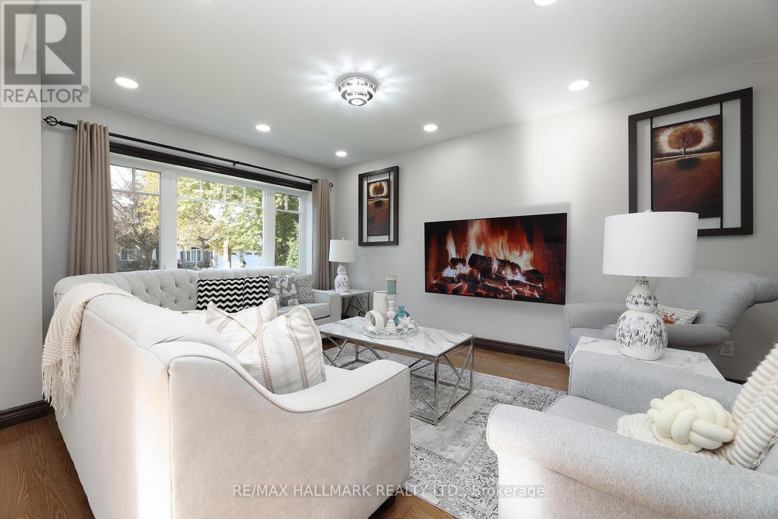 11 Brookside Drive, Mississauga, Ontario  L5M 1H2 - Photo 4 - W13835686
