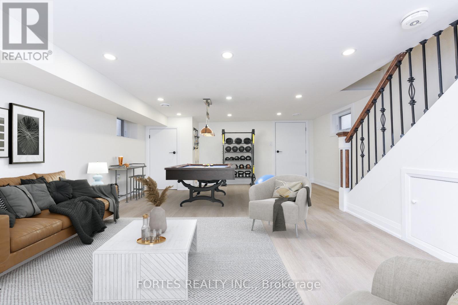 285 Gilbert Avenue, Toronto, Ontario  M6E 4W8 - Photo 31 - W13835704