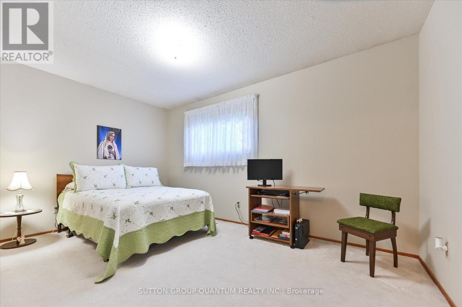 3661 Keenan Crescent, Mississauga, Ontario L4T 3M1 - Photo 18 - W13835718