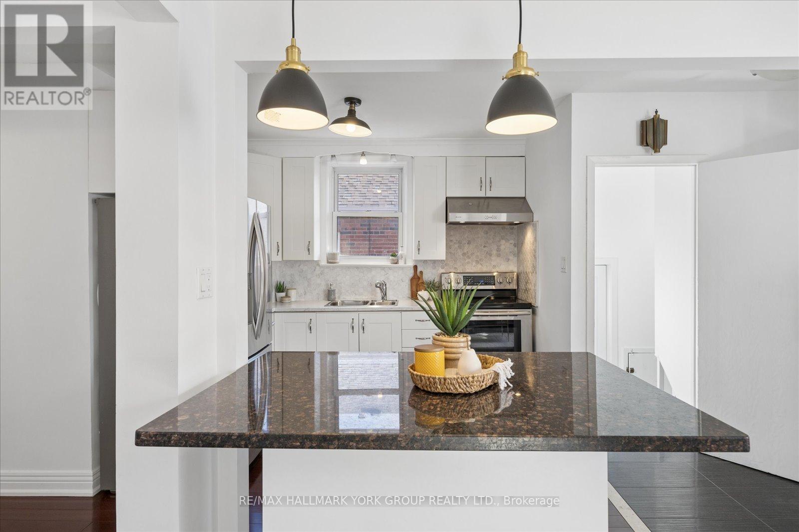 45 Seventeenth Street, Toronto, Ontario  M8V 3K2 - Photo 10 - W13835742