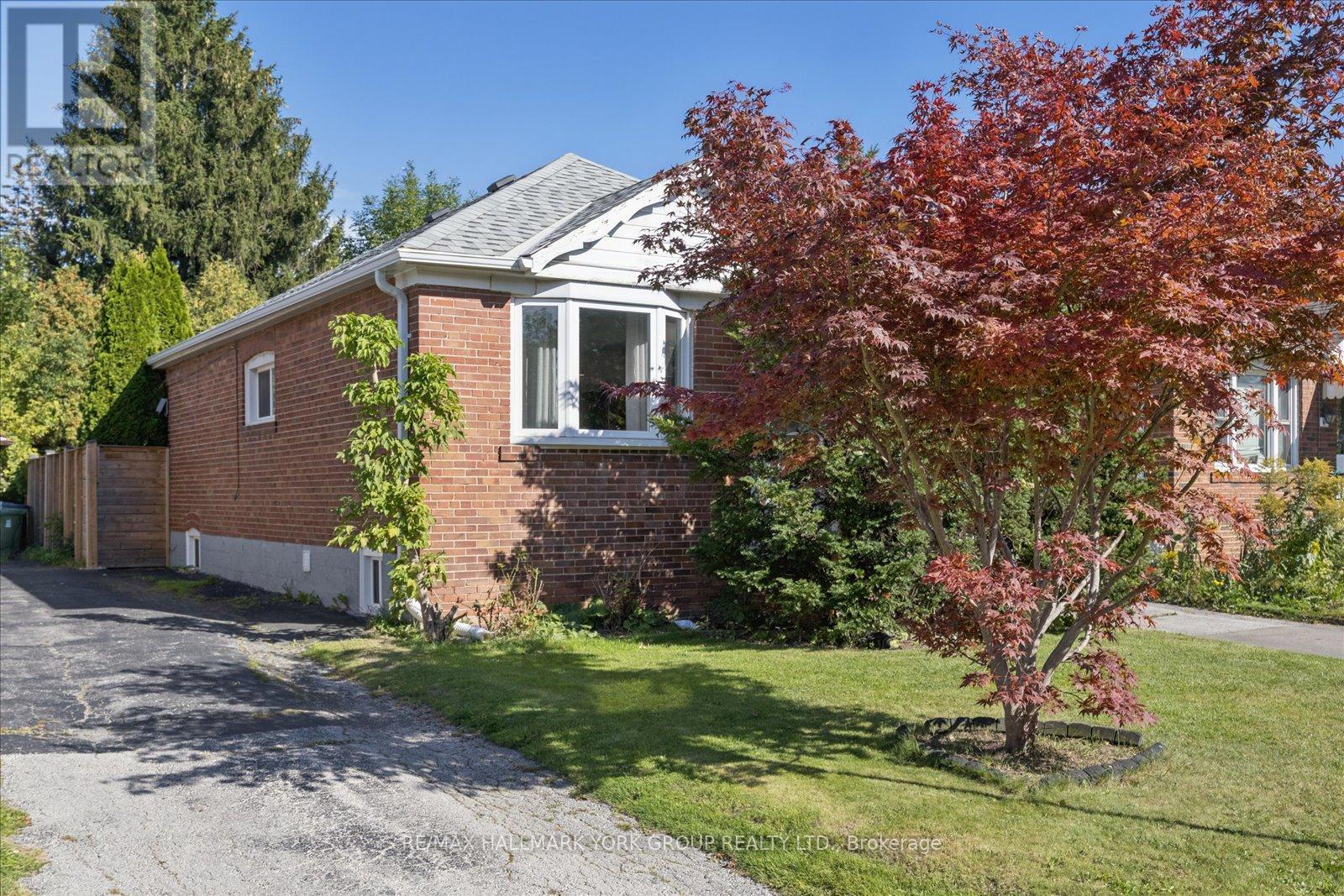 45 Seventeenth Street, Toronto, Ontario  M8V 3K2 - Photo 2 - W13835742