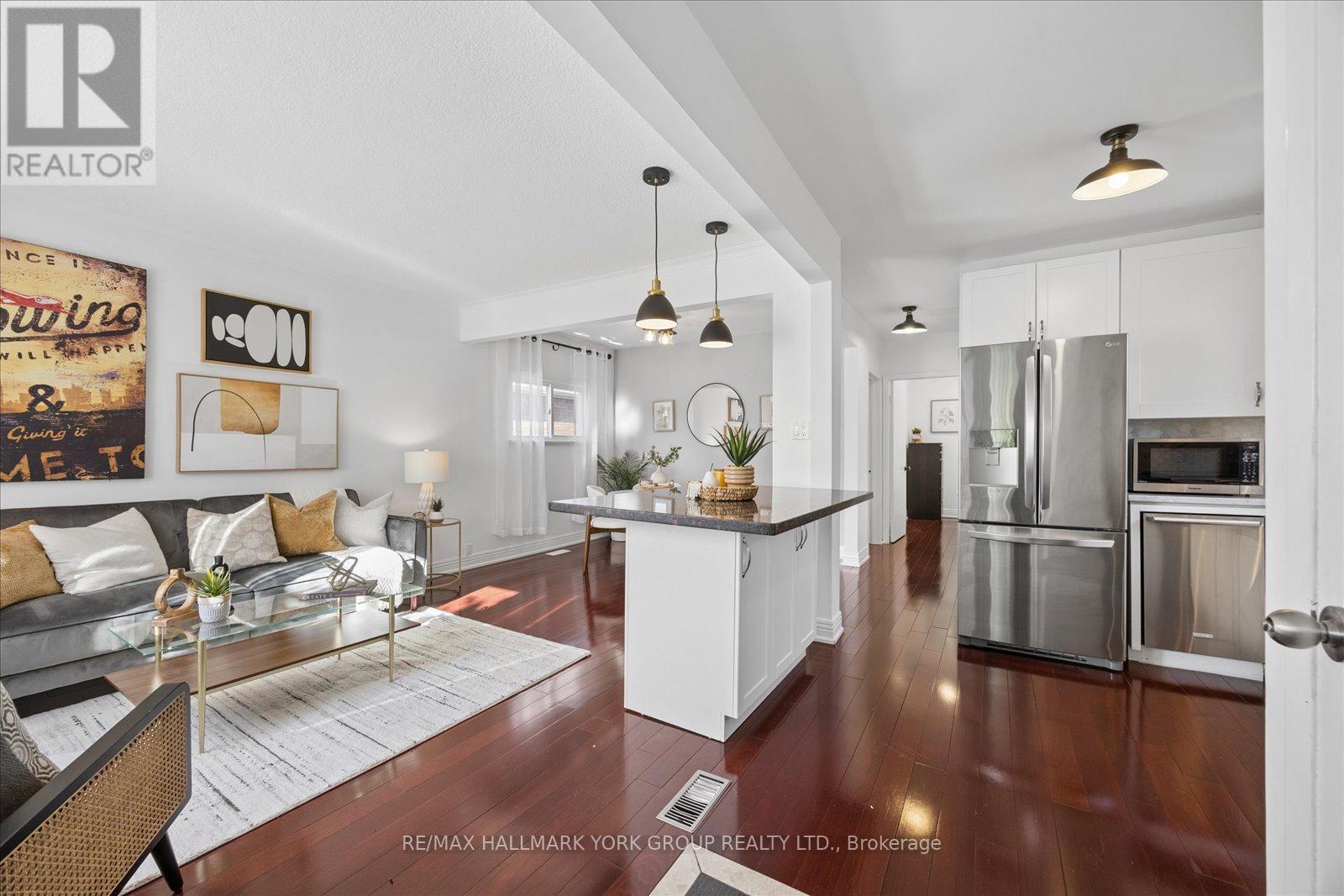 45 Seventeenth Street, Toronto, Ontario  M8V 3K2 - Photo 6 - W13835742