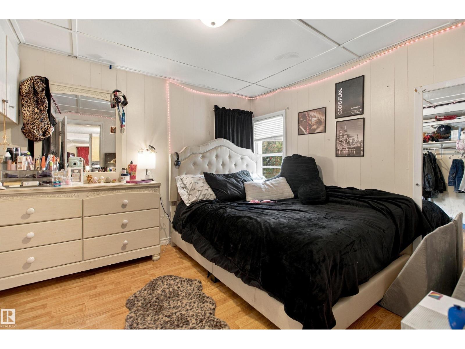 12707 73 ST NW