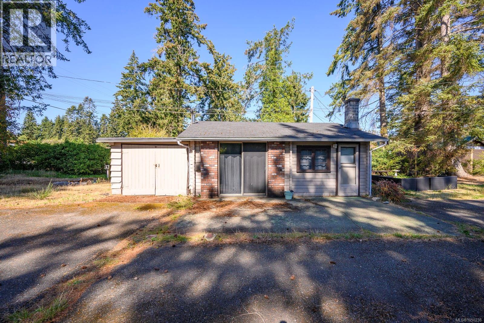 8998 Clarkson Ave, Black Creek, British Columbia  V9J 1B2 - Photo 18 - 1050238