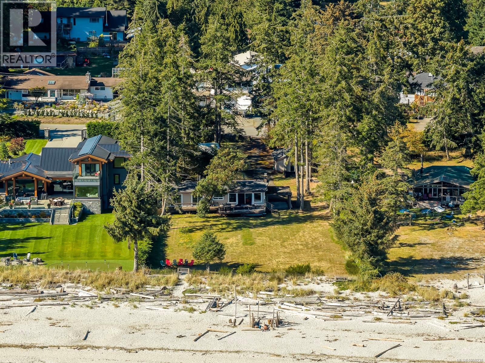 8998 Clarkson Ave, Black Creek, British Columbia  V9J 1B2 - Photo 5 - 1050238