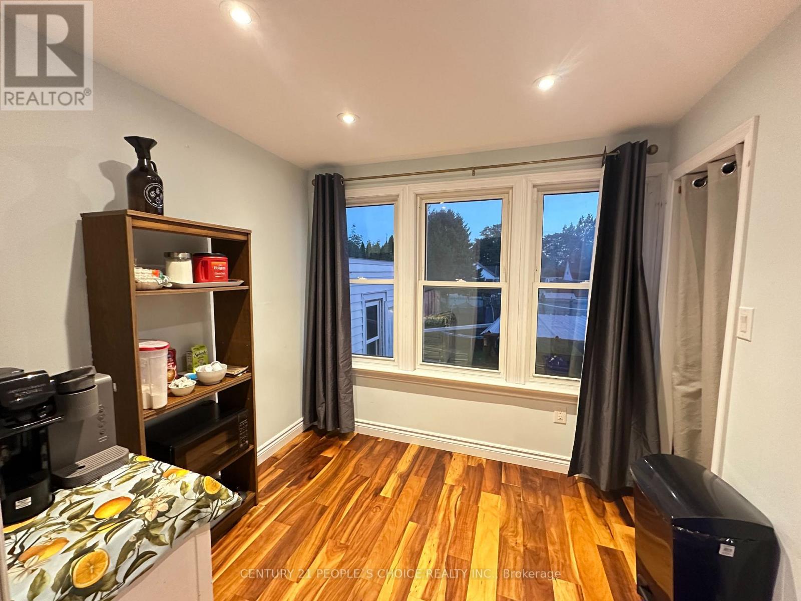 6510 Barker Street, Niagara Falls, Ontario  L2G 1Y7 - Photo 4 - X13835662