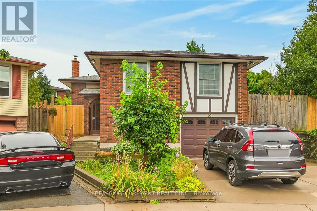 10 Krafty Court, Hamilton, Ontario  L9C 6R7 - Photo 3 - X13835738