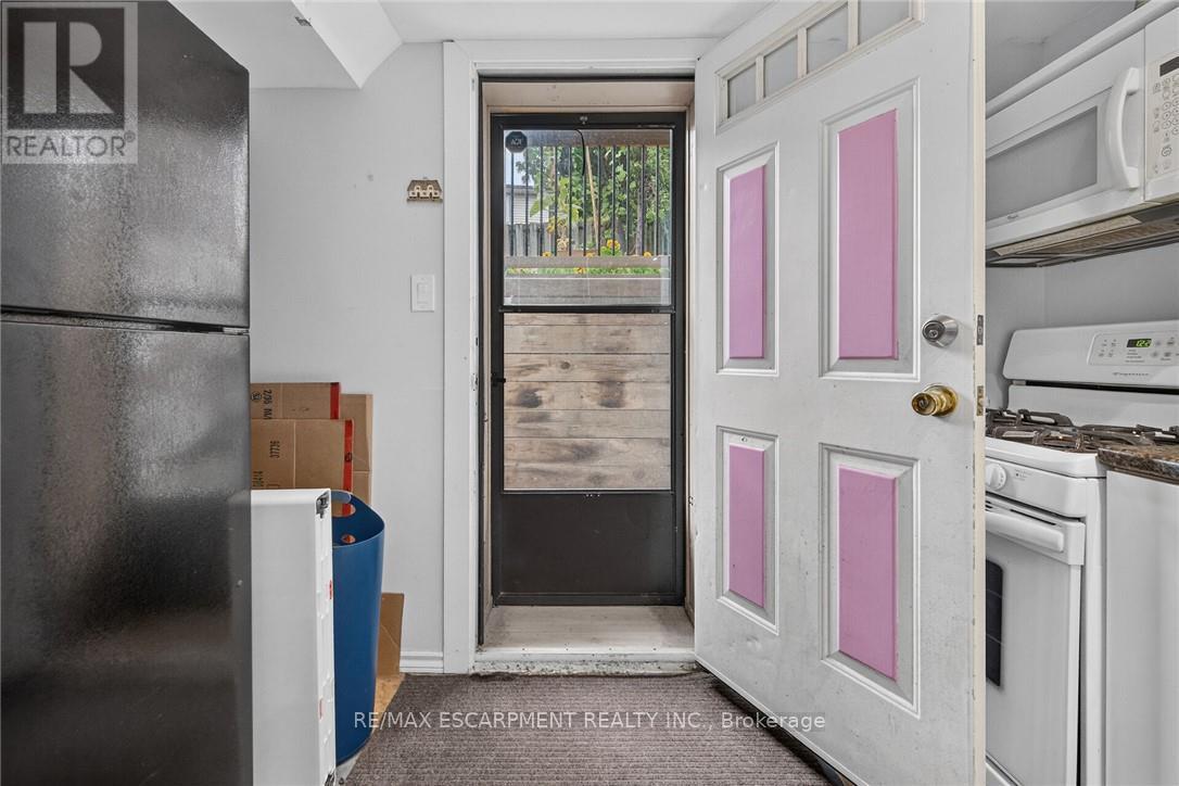 10 Krafty Court, Hamilton, Ontario  L9C 6R7 - Photo 37 - X13835738