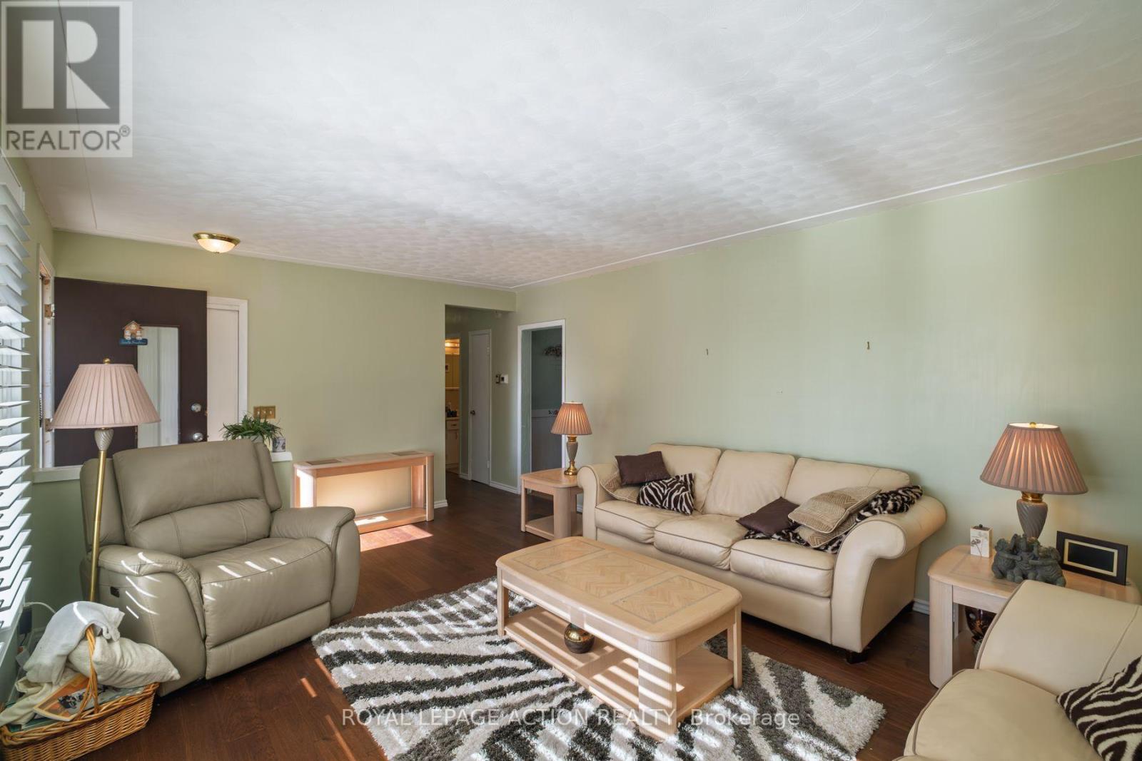 19 Gillrie Court, Brantford, Ontario  N3R 5A1 - Photo 6 - X13835752