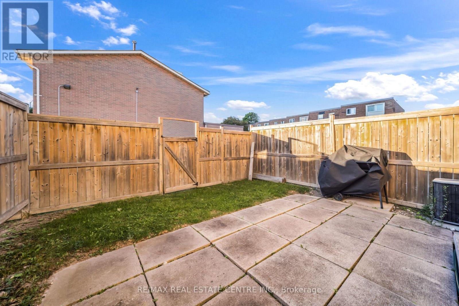 59 Craigleigh Crescent, Brampton, Ontario  L6T 2E3 - Photo 18 - W13787356