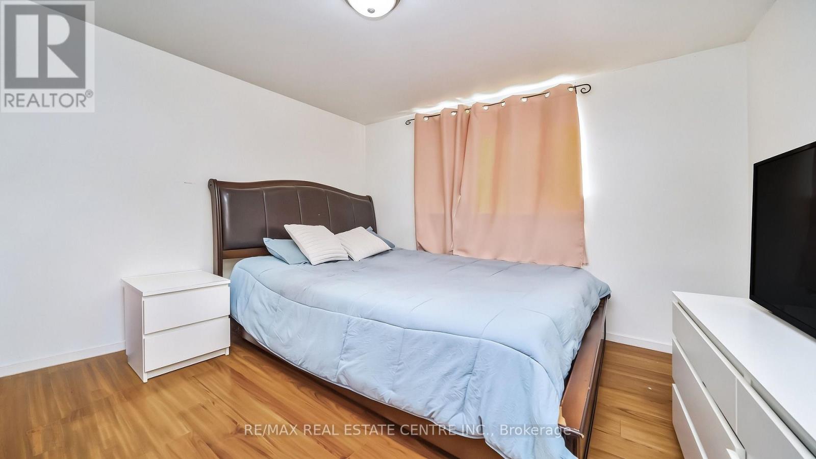 59 Craigleigh Crescent, Brampton, Ontario  L6T 2E3 - Photo 12 - W13787356