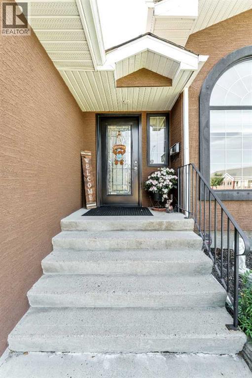 230 Park Meadows Drive Se, Medicine Hat, Alberta  T1B 4C4 - Photo 3 - A2342448
