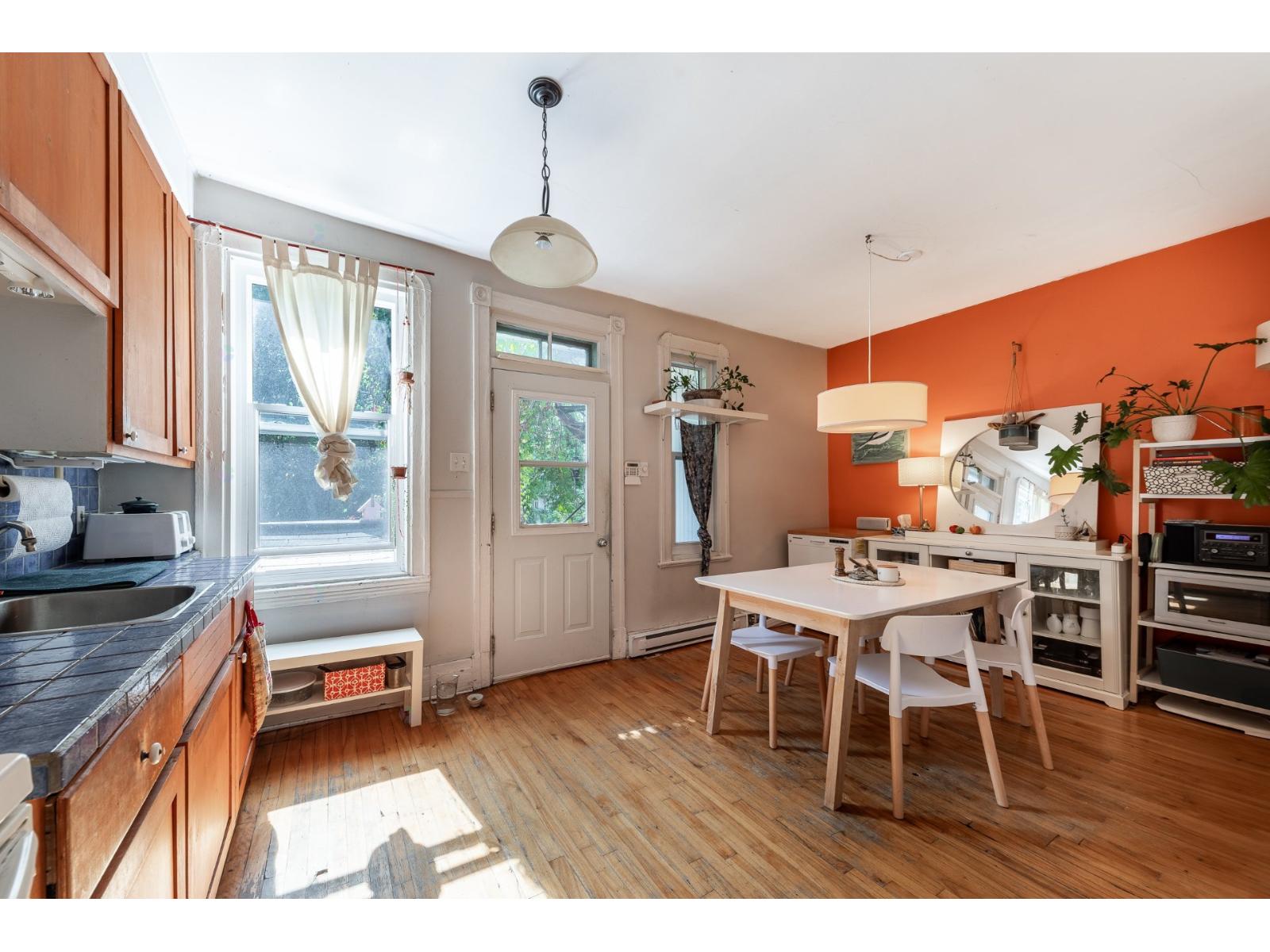 2168-2172 Rue Darling Montréal (Mercier/Hochelaga-Maisonneuve) Quebec Canada H1W2W8 3