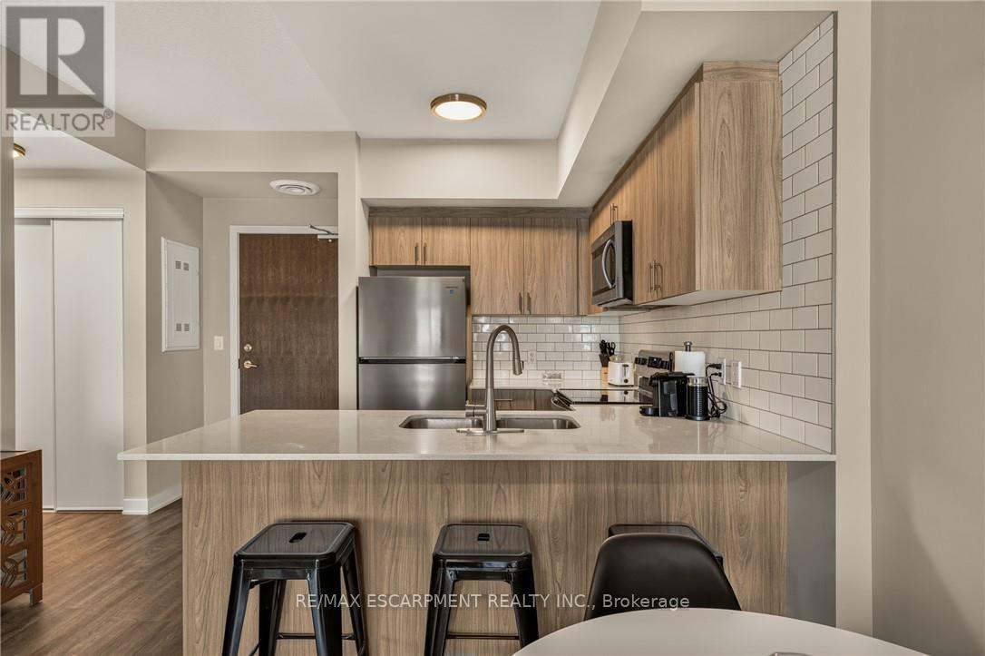 413 - 16 Markle Crescent, Hamilton, Ontario  L9G 0H4 - Photo 7 - X13790624