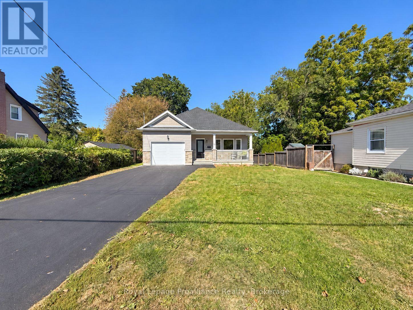 85 Purdy Street, Belleville, Ontario  K8P 1Z2 - Photo 2 - X13835994