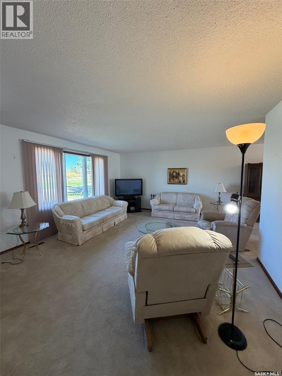 141 Railway Avenue, Norquay, Saskatchewan  S0A 2V0 - Photo 16 - SK049739