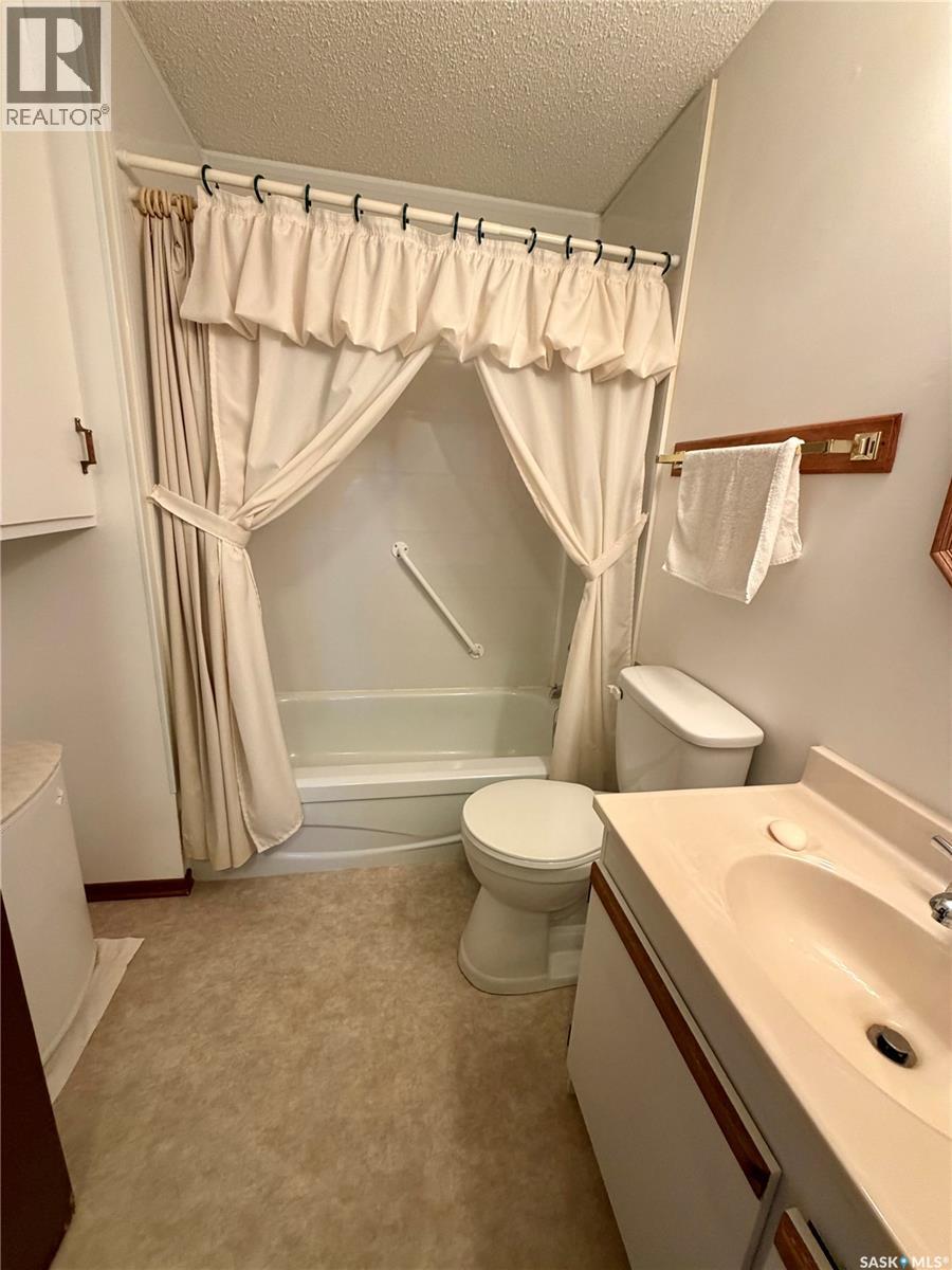 141 Railway Avenue, Norquay, Saskatchewan  S0A 2V0 - Photo 18 - SK049739