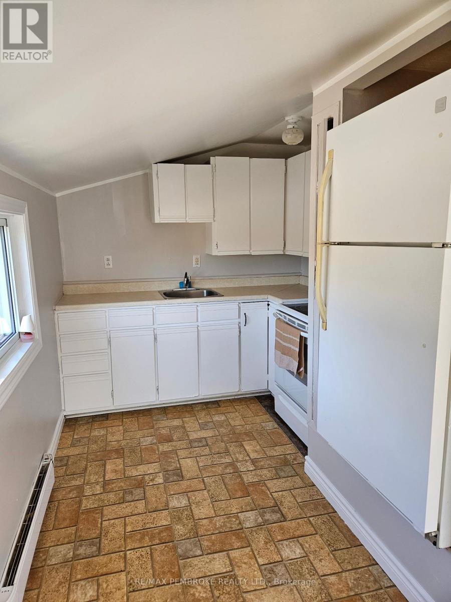 3396 B Line Road, Laurentian Valley, Ontario  K8A 6W7 - Photo 23 - X13705020