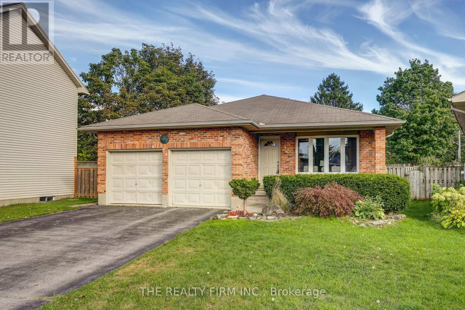 94 CHRISTIAN'S COURT, London East, Ontario