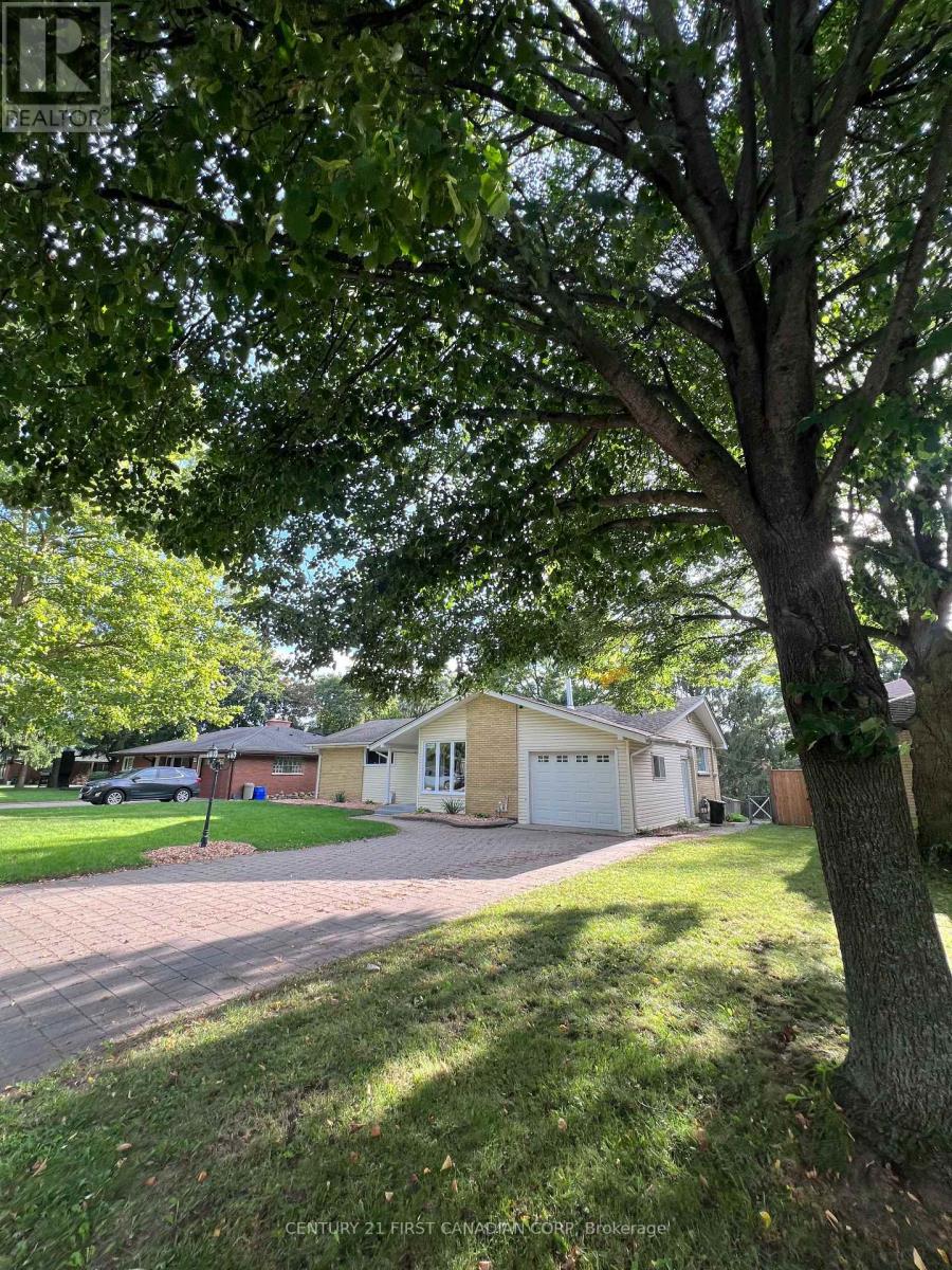 604 HEADLEY DRIVE, London North, Ontario