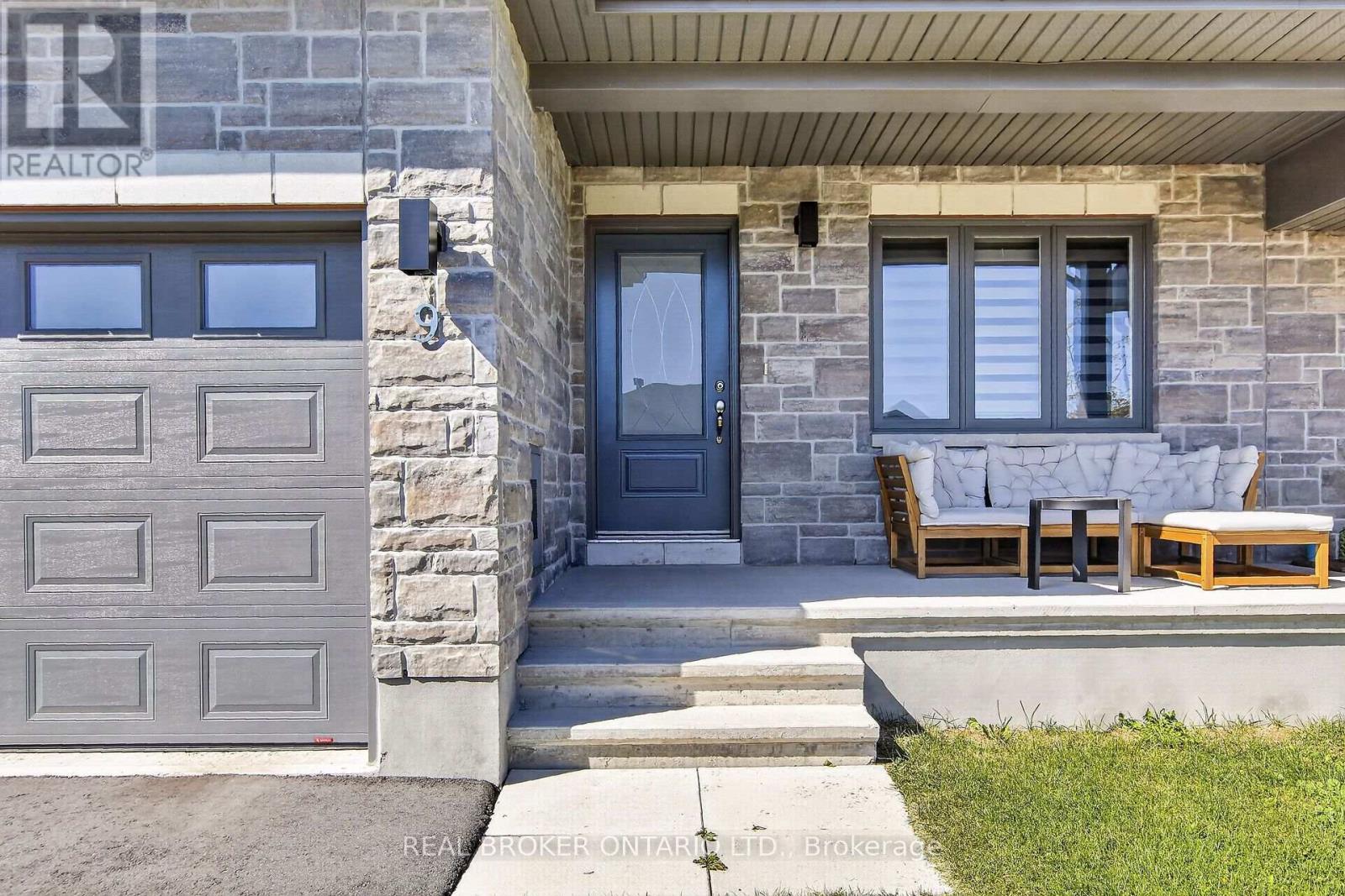 9 Yade Road, Arnprior, Ontario  K7S 0K1 - Photo 2 - X13836008