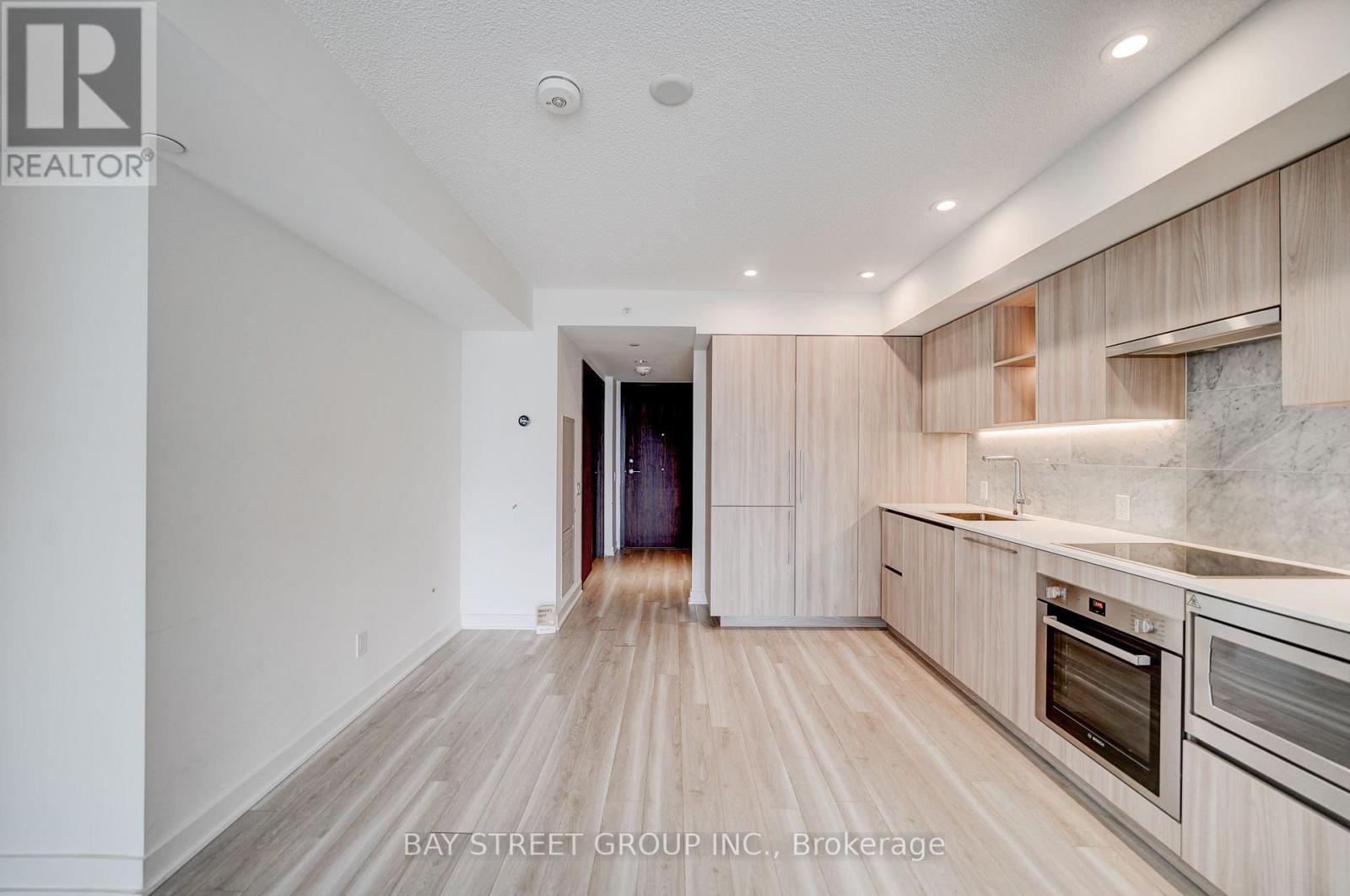 2612 - 17 Bathurst Street, Toronto, Ontario  M5V 0N1 - Photo 13 - C13835844