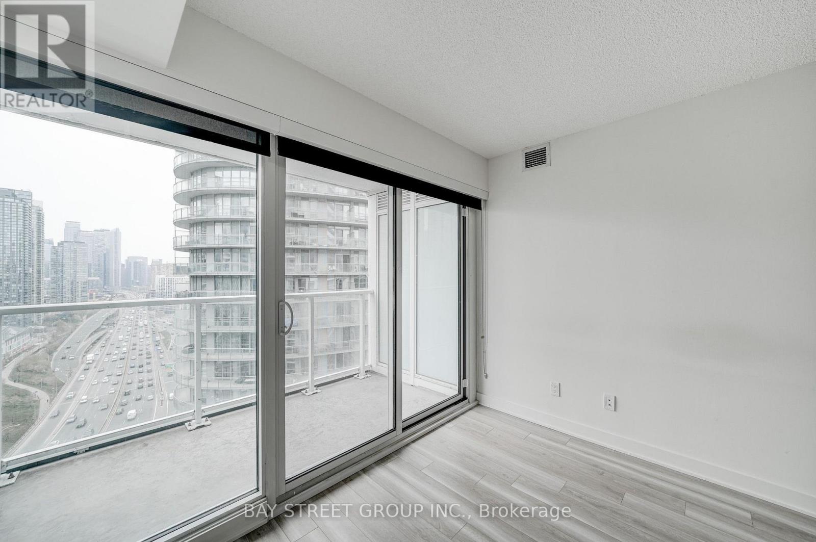 2612 - 17 Bathurst Street, Toronto, Ontario  M5V 0N1 - Photo 22 - C13835844