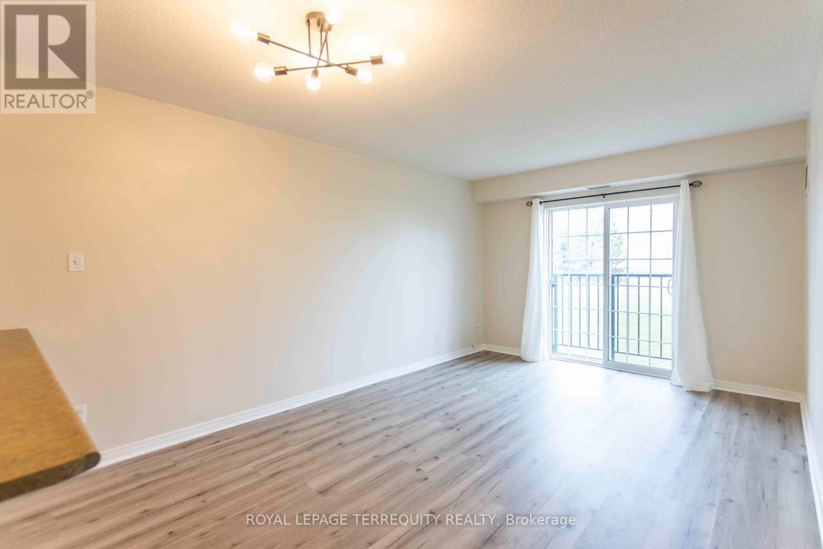 211 - 94 Aspen Springs Drive, Clarington, Ontario  L1C 5N4 - Photo 12 - E13835774