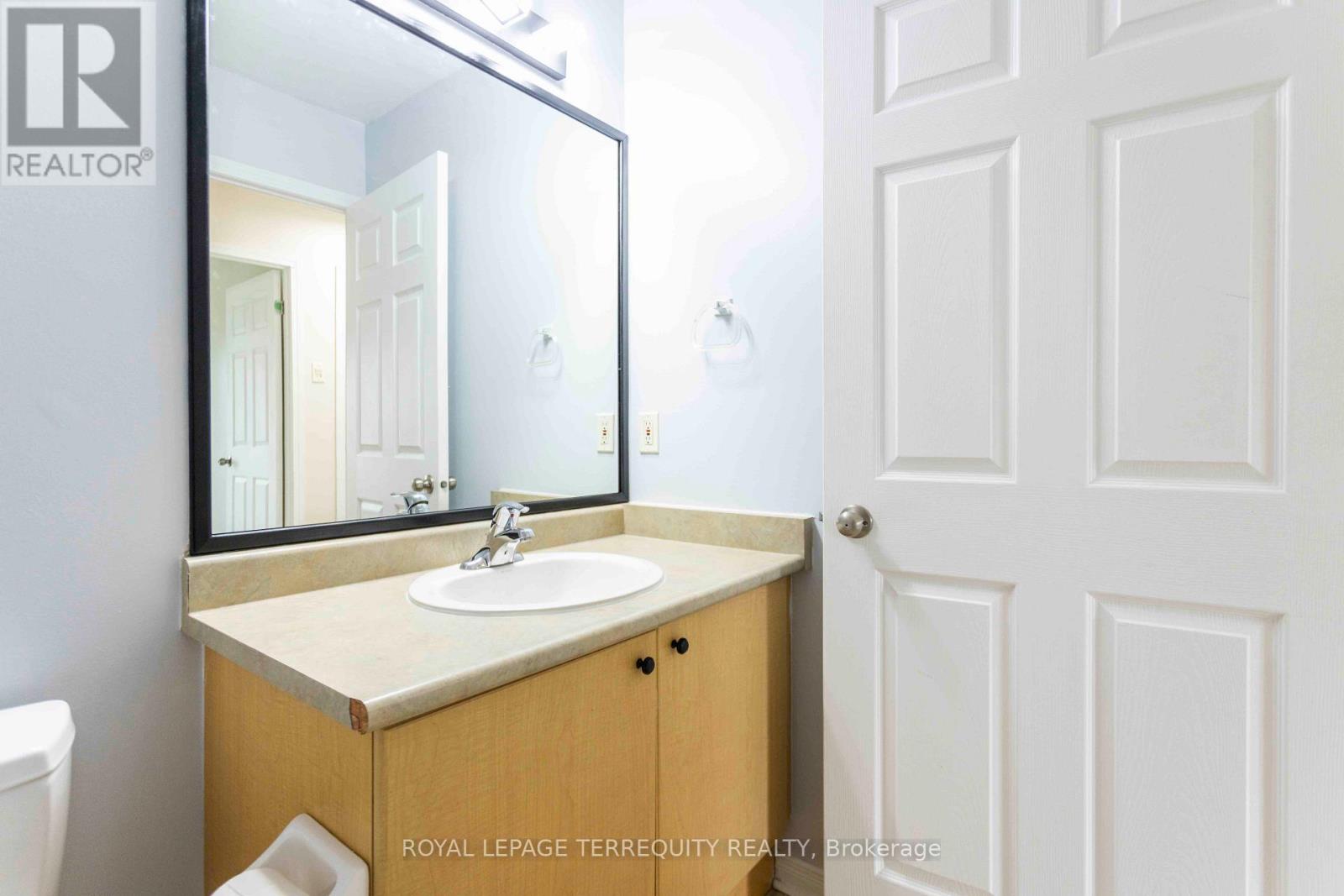 211 - 94 Aspen Springs Drive, Clarington, Ontario  L1C 5N4 - Photo 27 - E13835774