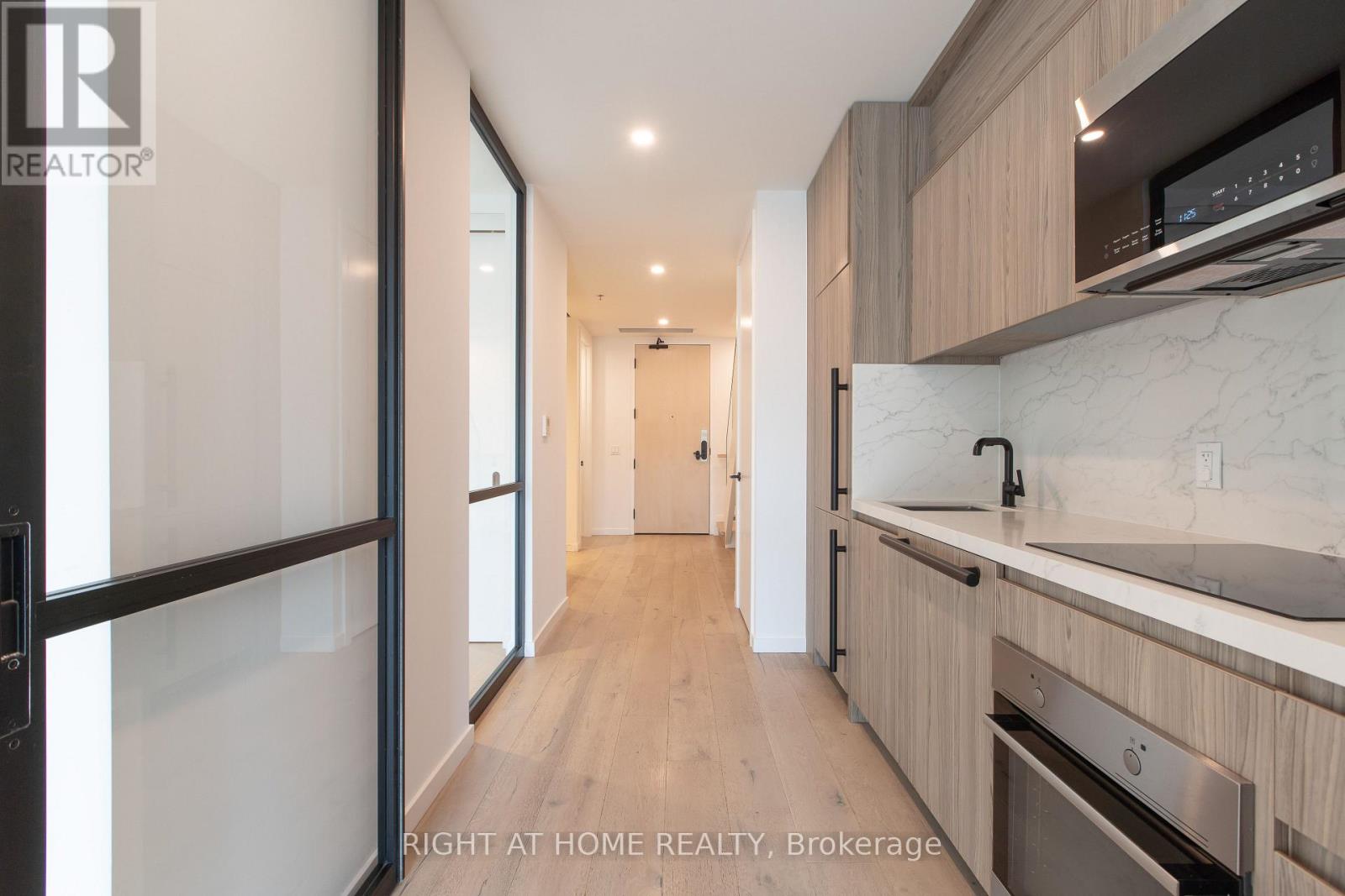 301 - 778 Queen Street E, Toronto, Ontario  M4M 1H4 - Photo 13 - E13835796