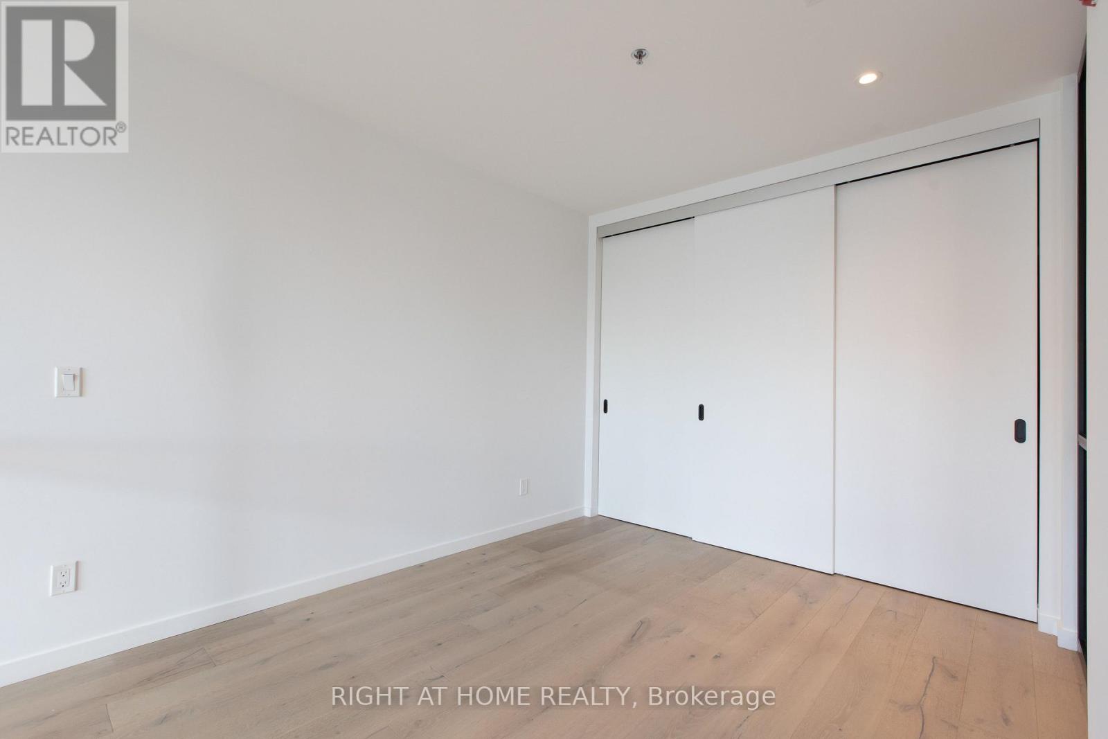 301 - 778 Queen Street E, Toronto, Ontario  M4M 1H4 - Photo 14 - E13835796
