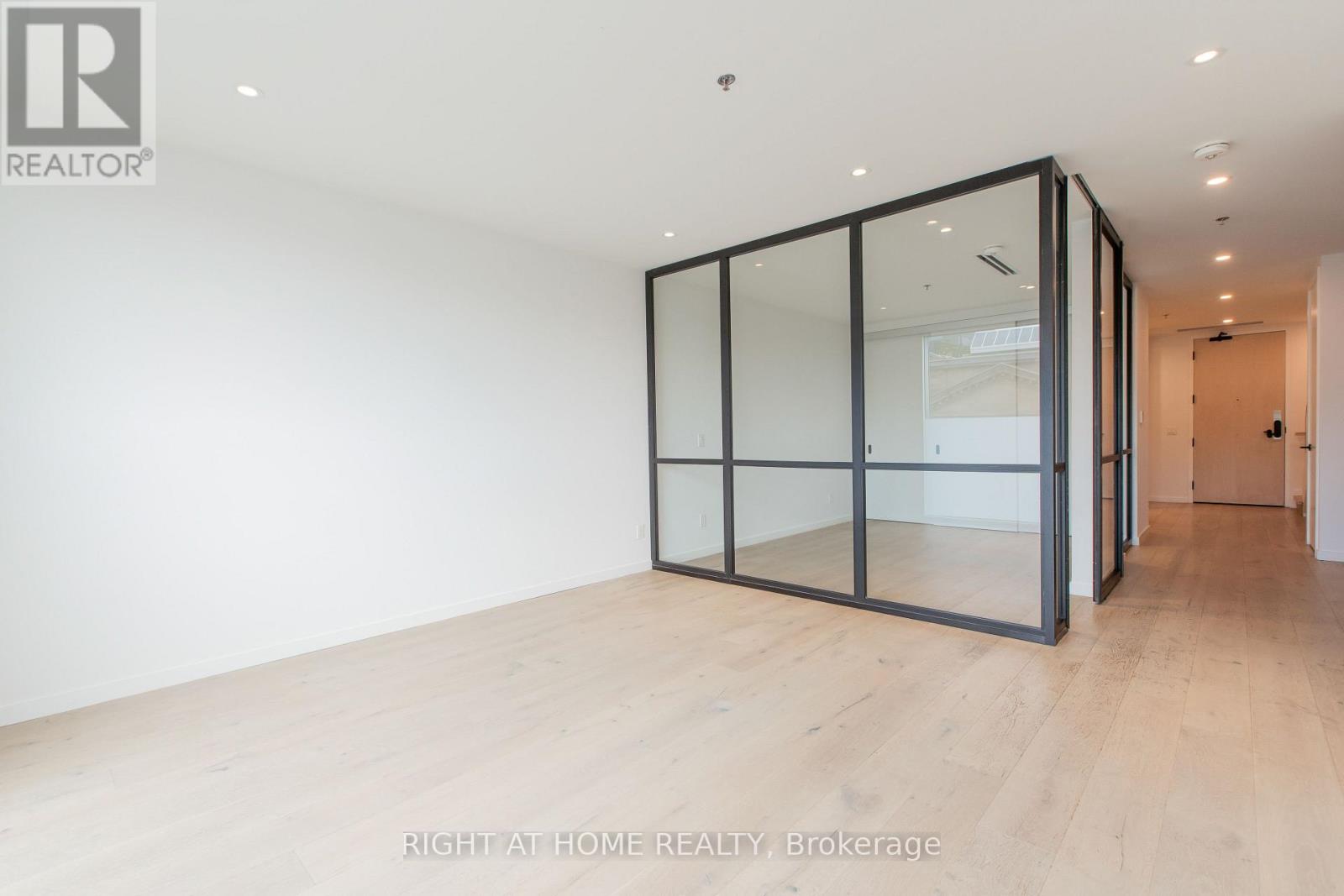 301 - 778 Queen Street E, Toronto, Ontario  M4M 1H4 - Photo 18 - E13835796