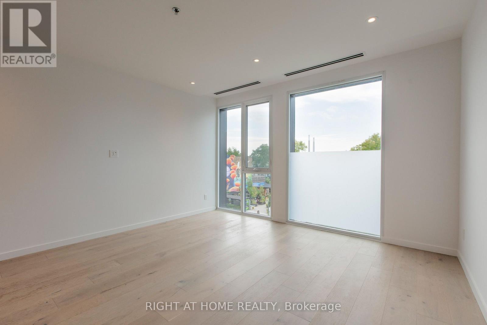301 - 778 Queen Street E, Toronto, Ontario  M4M 1H4 - Photo 19 - E13835796