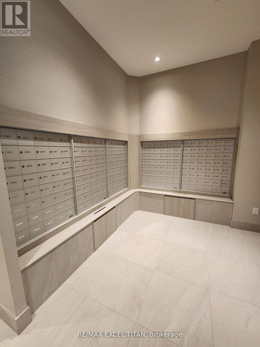 518 - 20 Deans Drive W, Toronto, Ontario  M1L 0J7 - Photo 3 - E13835800